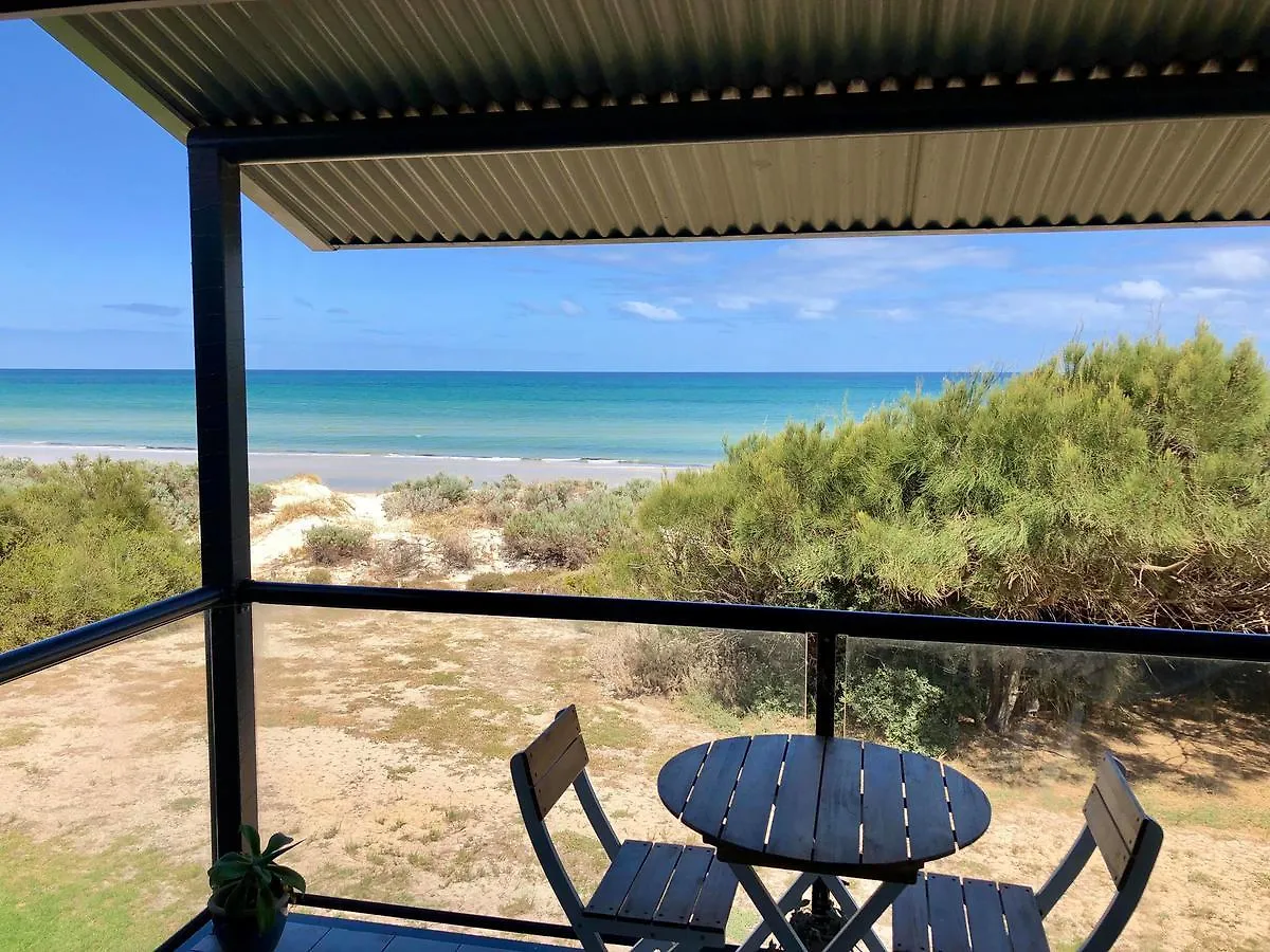 Blissful Beachfront Beachouse Apartment Adelaide