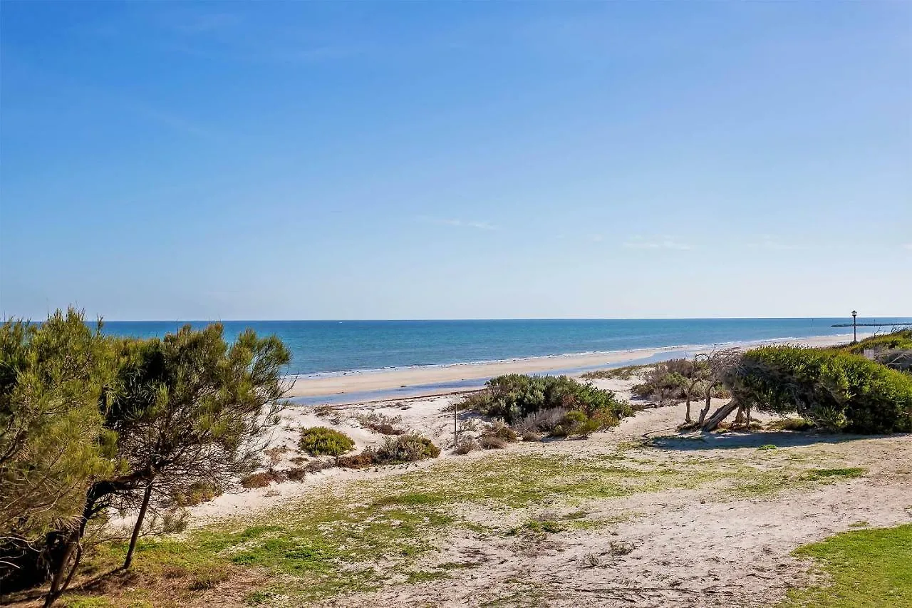 Blissful Beachfront Beachouse Apartment Adelaide